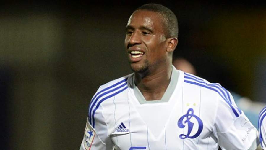 Защитник Дуглас покинет «Динамо»