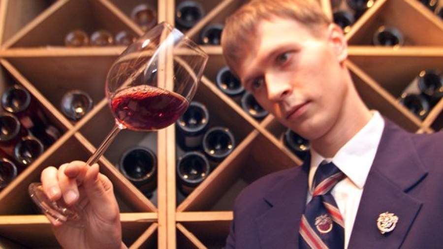 Вина и коньяки из отечественного сырья выделят особыми марками