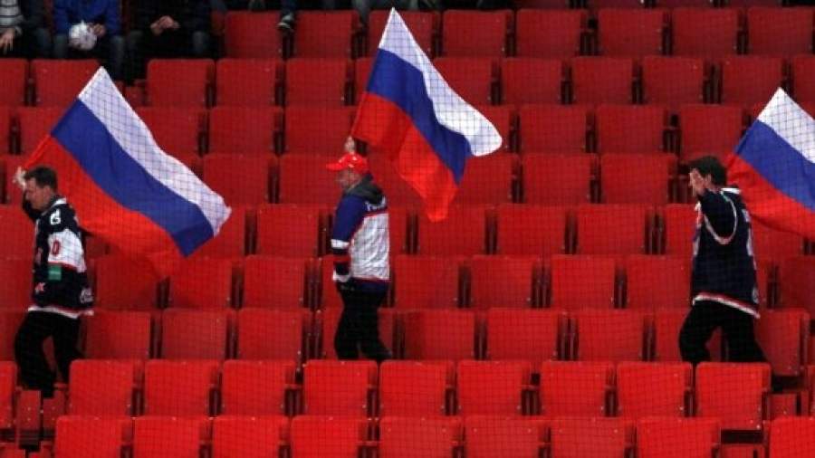 На чемпионат мира по хоккею шведов заманит «шоколадный» человек