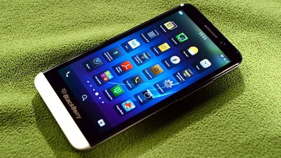BlackBerry Z30: корпорация наносит последний удар