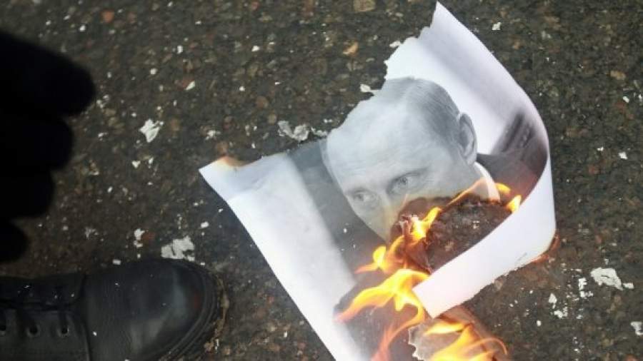 Оппозиция готовится сжигать чучела политиков