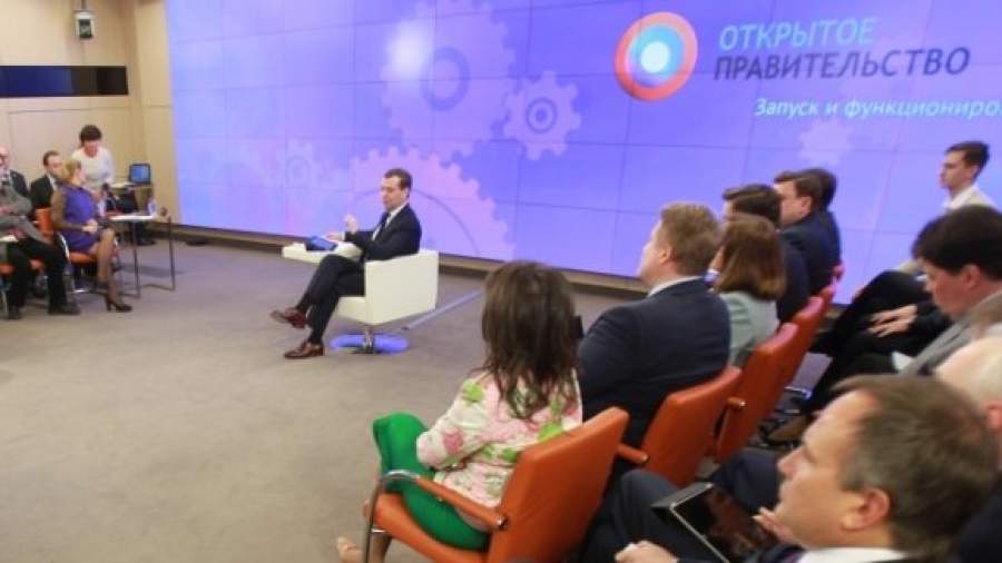 Открытое правительство Медведева разработали имиджмейкеры Каддафи