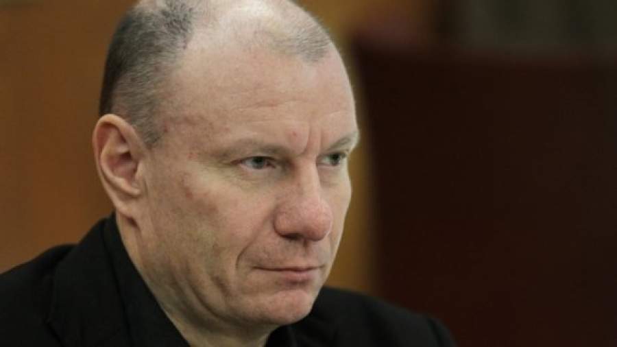 «Газпром-Медиа» хочет купить у Потанина «Авторадио» и «Юмор FM»