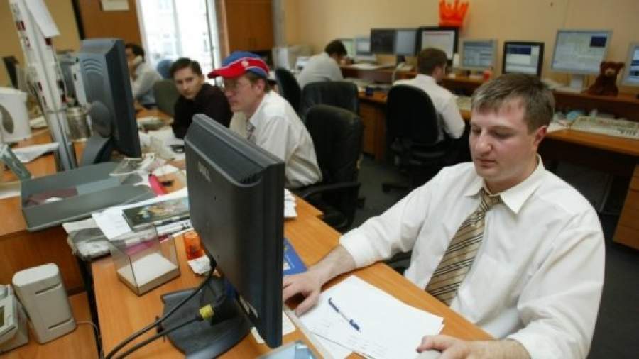 Топ-менеджеры частных компаний будут работать на государство