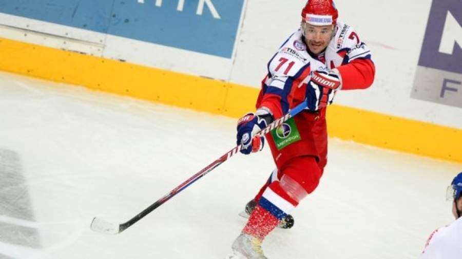 «Сыграть успешно на чемпионате мира России помогут звезды КХЛ»