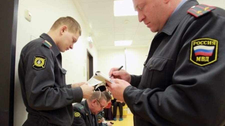 Бизнесмены обогатятся на шевронах для МВД