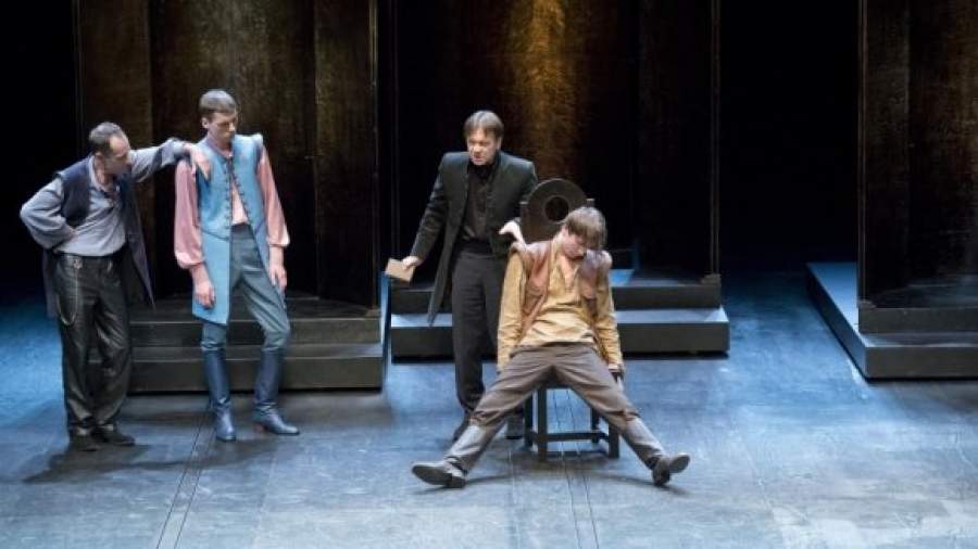 Спектакль «Мера за меру» утонул в море метафор 