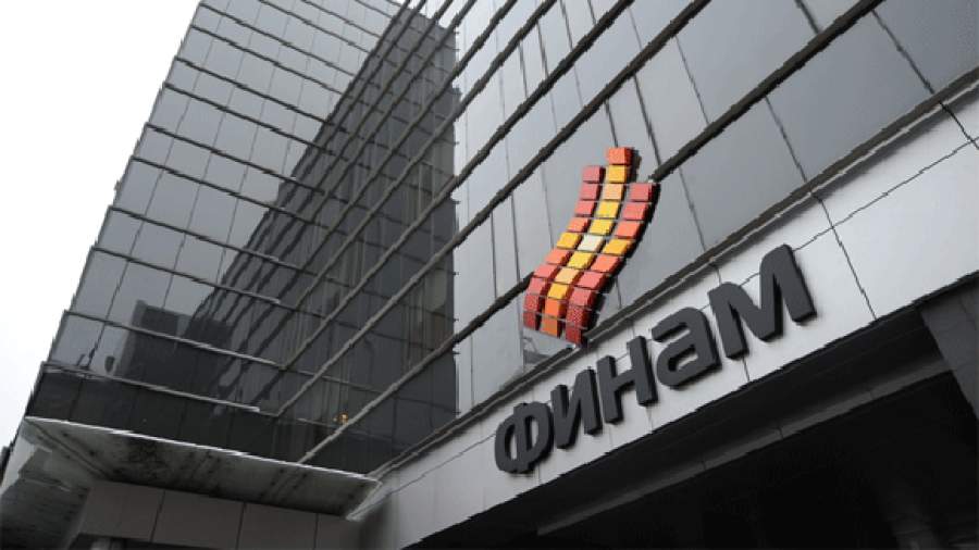 Клиентка требует 0,5 млн рублей с инвесткомпании за неудачи