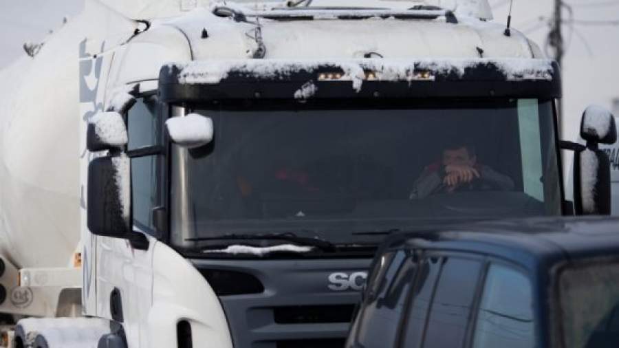 С дальнобойщиков предлагают брать плату за проезд через таможню