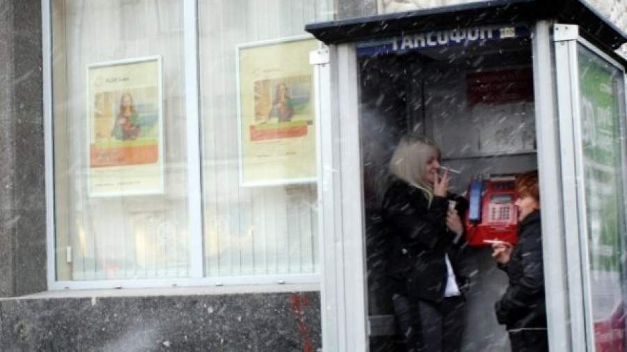 Правительство откажется от таксофонов не позднее января 2014 года