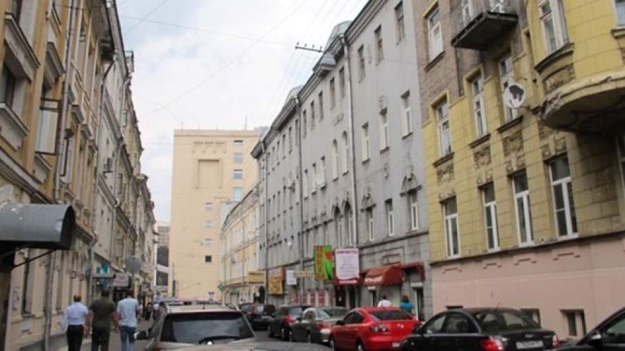 В охранной зоне Москвы хотят снести два дома