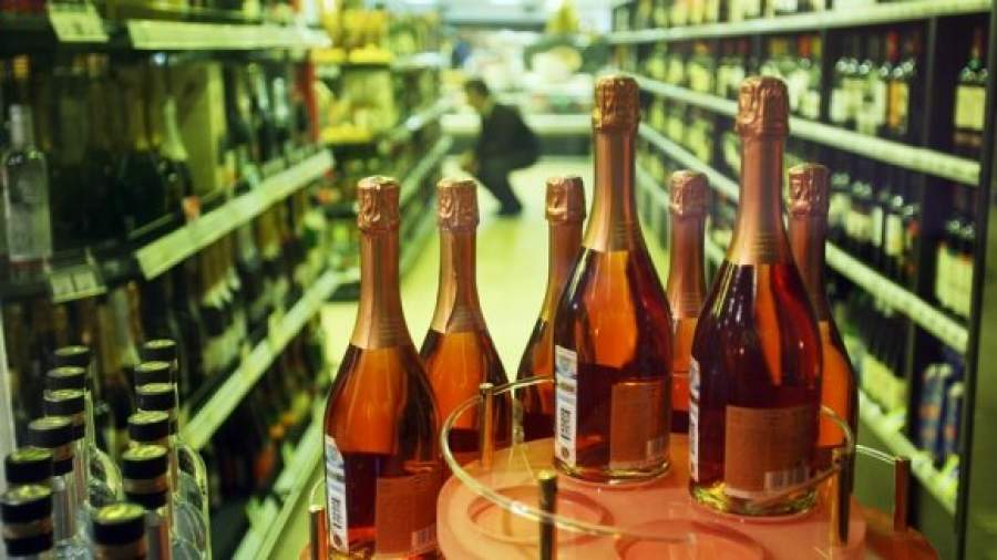 Нарушителей правил продажи алкоголя лишат лицензии навсегда