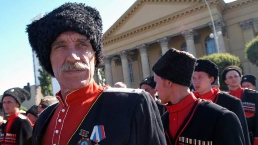 Казаки получат от столичного МЧС пожарную машину и дебаркадер