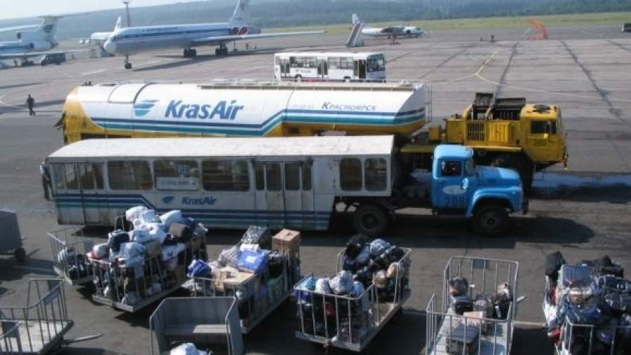 Авиачиновники не хотят пускать в небо маленькие компании