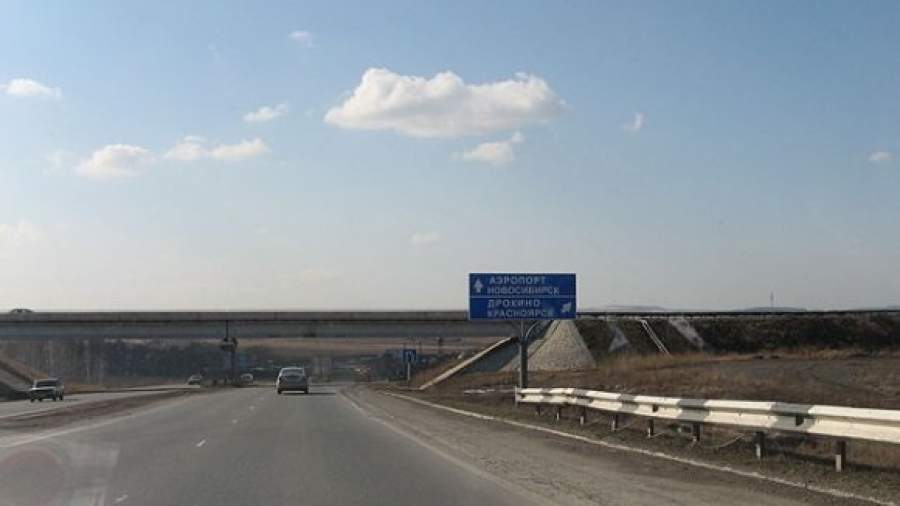 Бюджетных денег хватит на телефонизацию лишь четырех федеральных дорог