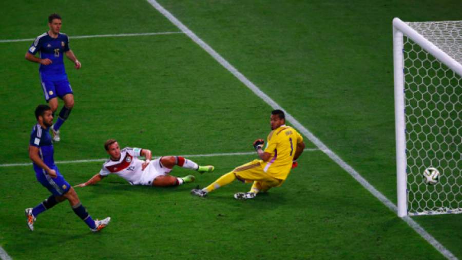 Гол Марио Гетце сделал Германию четырехкратным чемпионом мира 