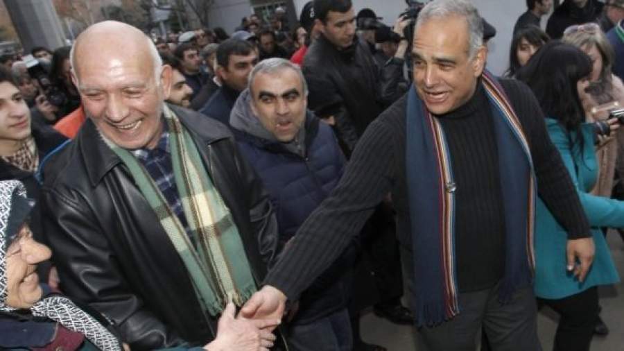 Армянская оппозиция идет «штурмовать власть»