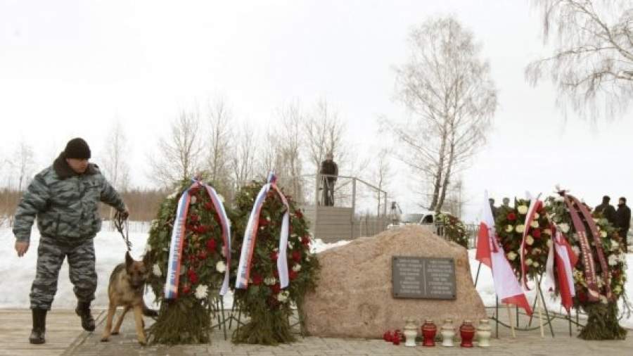 Польша просит 100 тыс. кв. м на мемориал Качиньскому 