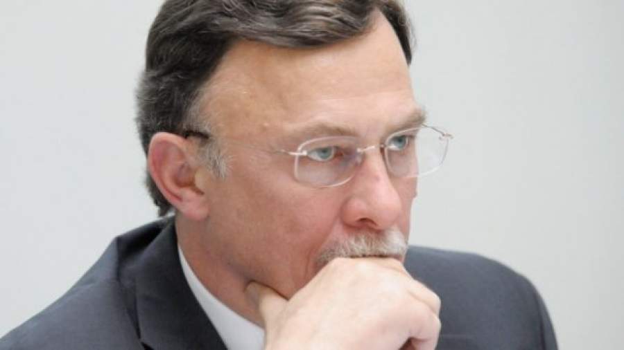 «Проверяют нас постоянно — то финансовые органы, то таможенные, то антимонопольные»