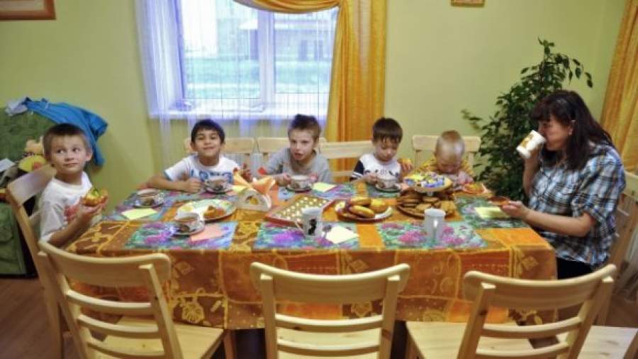 Приемным семьям компенсируют «коммуналку»