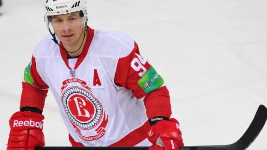 Озолиньш и Королюк усилят топ-клубы КХЛ в плей-офф