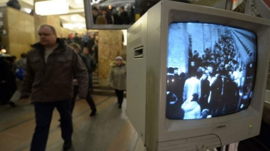 Извращенцев в метро поймают с помощью видеокамер