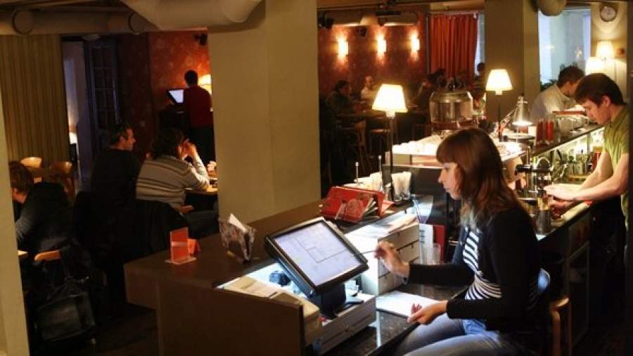 Кафе и гостиницы будут обязаны страховать клиентов