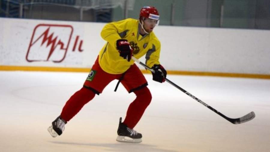 Защитник сборной России Антон Белов разорвал контракт с «Авангардом»