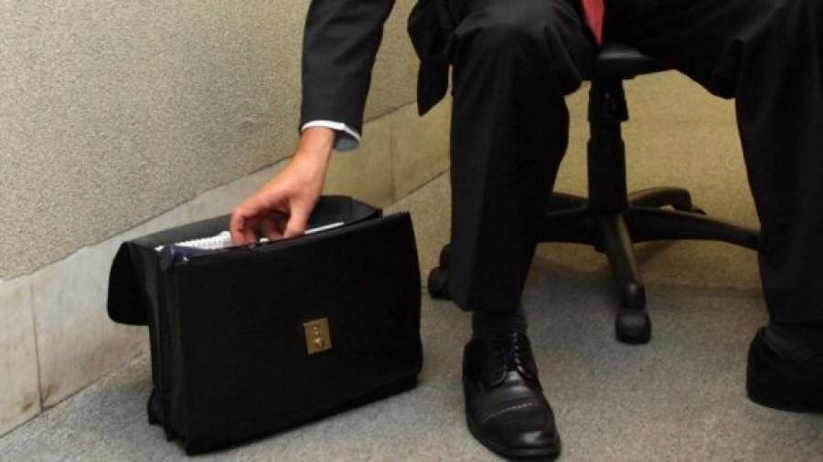 Чиновникам перестали дарить подарки