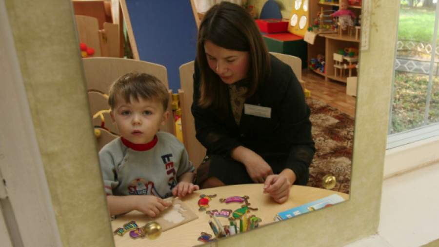 Подмосковье будет готовить воспитателей детсадов на курсах при вузах