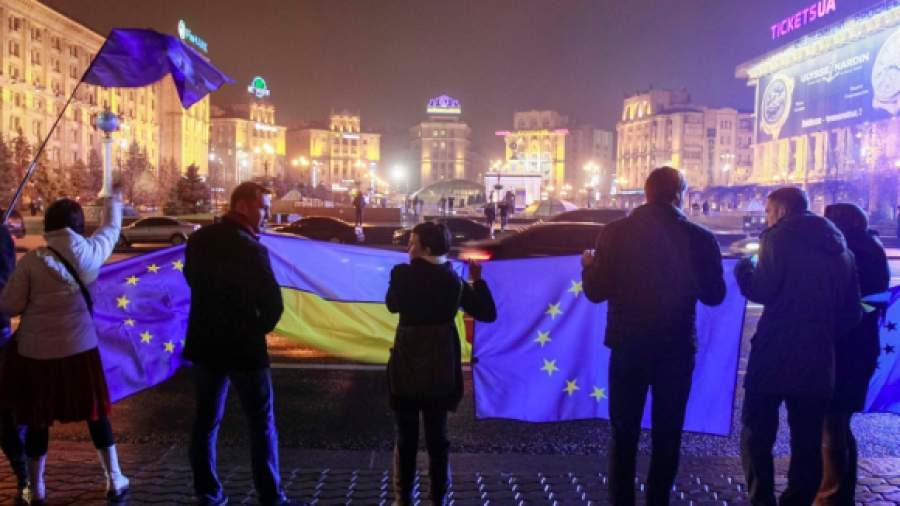 На Украине сторонников евроинтеграции зовут на «майданы»