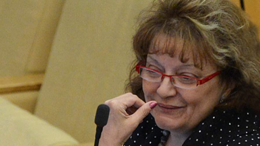 Коммунистку Алимову могут лишить слова на месяц