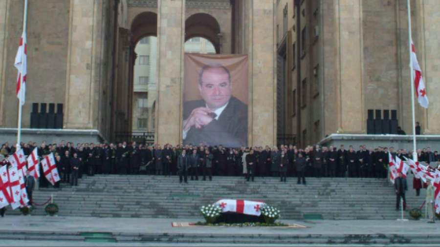 Вслед за Арафатом швейцарцы проведут экспертизу останков Жвании