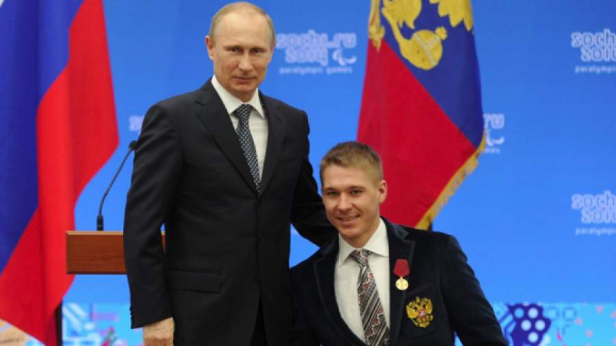 Паралимпийцам могут подарить деньги вместо машин