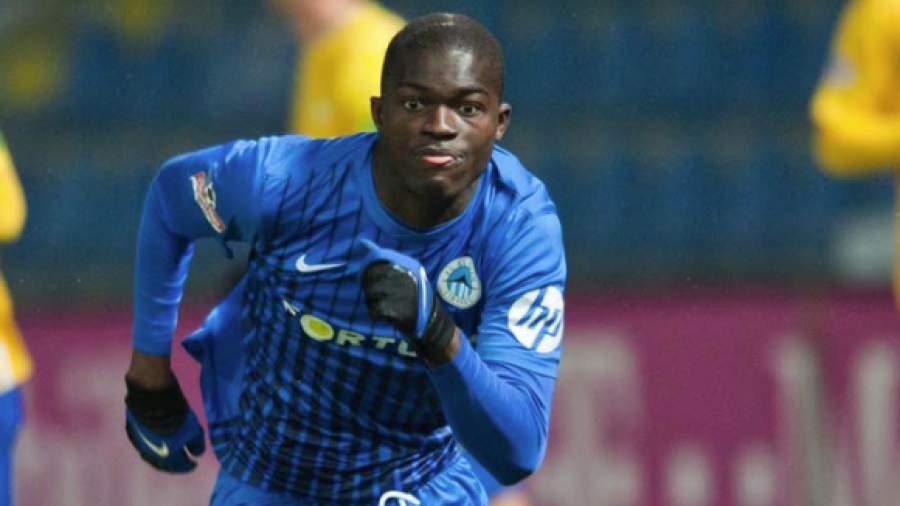 ЦСКА следит за опорным полузащитником «Слована» Исааком Сакеем