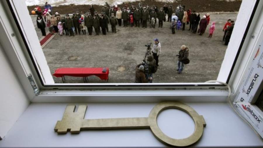 Жены бездомных офицеров написали письмо Людмиле Путиной