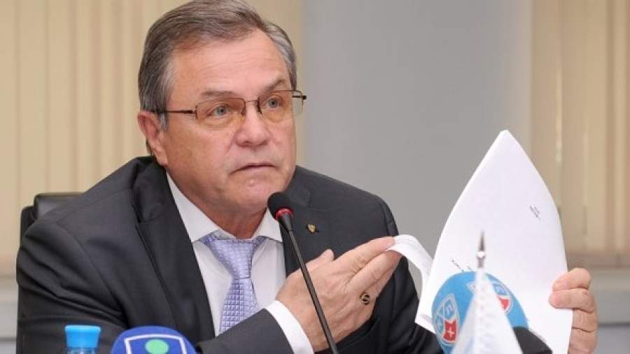 «Барыс» заплатит Хомутову и отзовет судебный иск