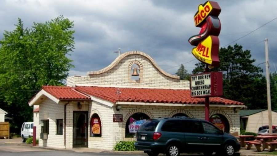 тако белл меню на русском. Taco Bell in Wausau%2C Wisconsin. тако белл меню на русском фото. тако белл меню на русском-Taco Bell in Wausau%2C Wisconsin. картинка тако белл меню на русском. картинка Taco Bell in Wausau%2C Wisconsin. Когда я училась в университете, фастфуд был моей слабостью. Готовясь к сложному экзамену всю ночь напролет, я могла съесть тонну этой вредной, но такой невероятно вкусной еды.