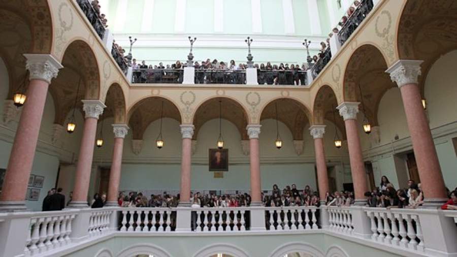 Программу развития МГУ будут корректировать