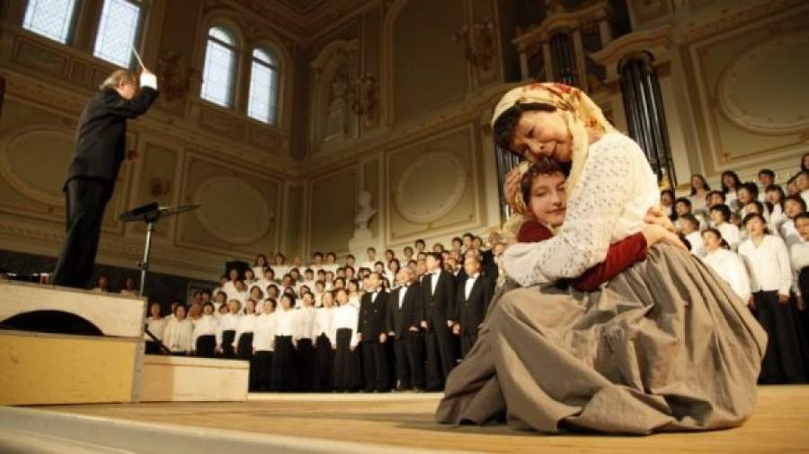 Японцы покаялись и спели «Катюшу»  