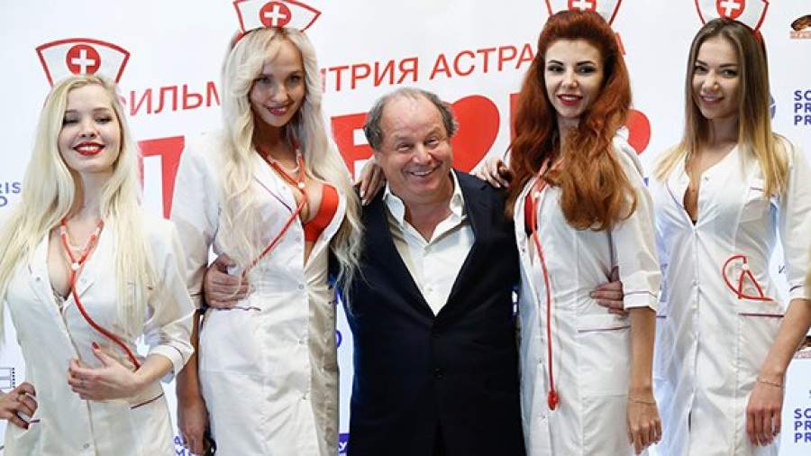 Дмитрий Астрахан: «Пусть жены возьмут в охапку мужей — и в кинотеатр!»