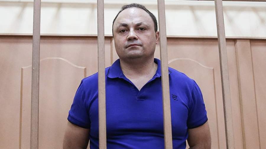 Обвиняемый в подкупе мэр Владивостока отстранен от должности