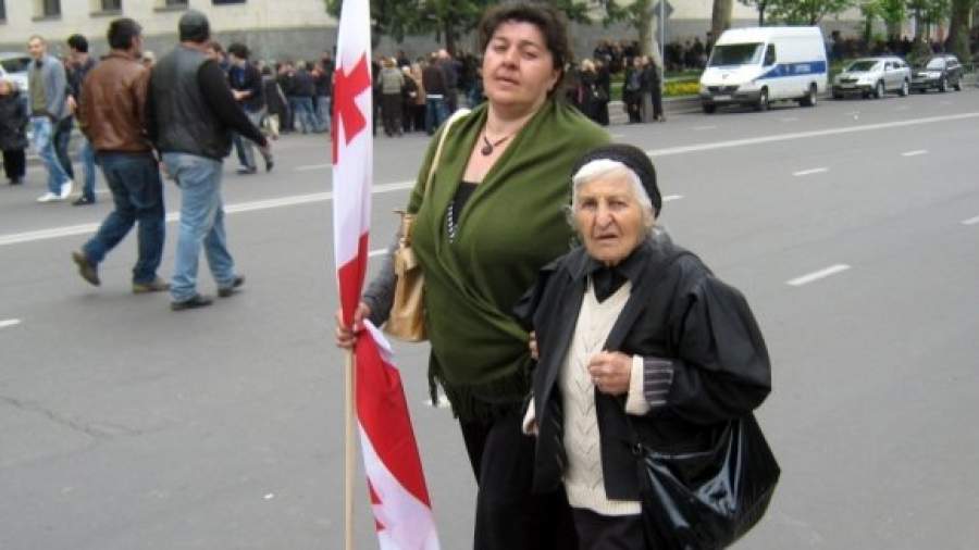 Партия Саакашвили пригрозила Грузии «майданом» в июне