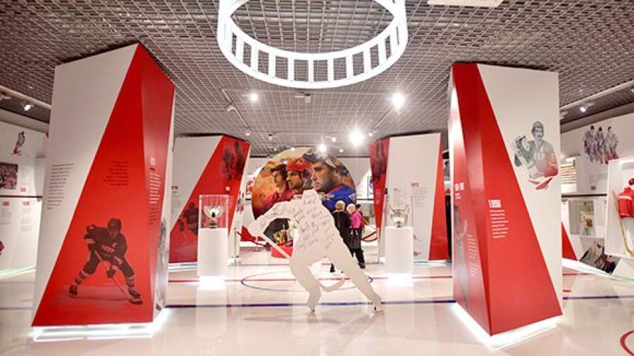 Экспонаты из архива «Известий» выставили в Музее хоккея