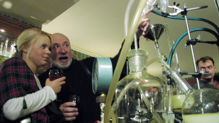 Спрос на самогонные аппараты вырос на 300%