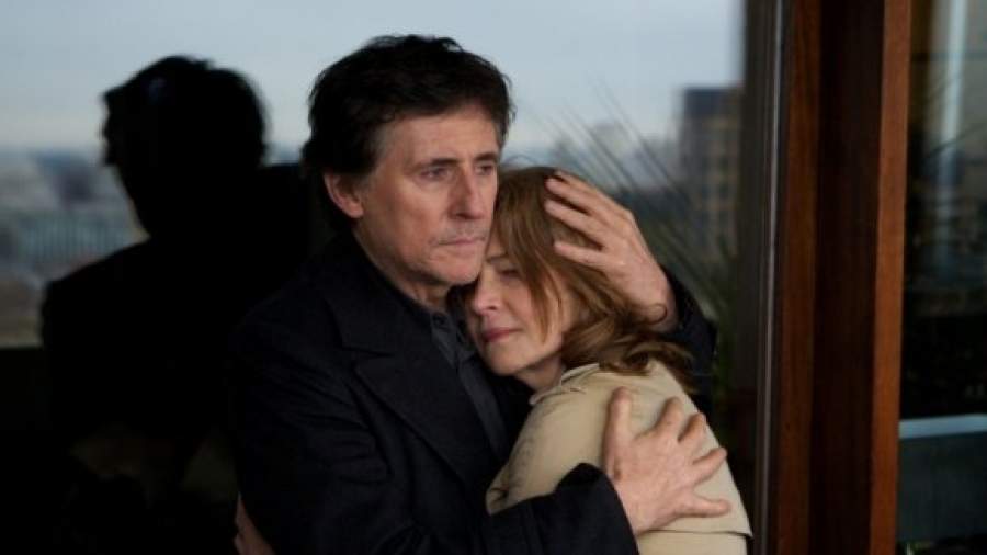 О чем расскажет зонтик, забытый в телефонной будке