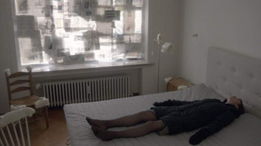 Ларс фон Триер поздравил дам с праздником весны