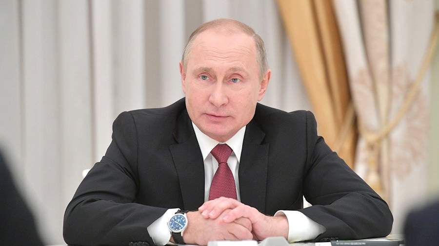 Путин поручил перечислять выплаты семьям погибших бойцов СВО не дольше трех меся