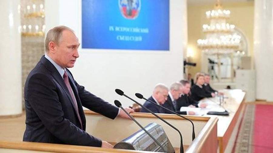 Путин удивился «идиотскому» решению Литвы в отношении судей КС