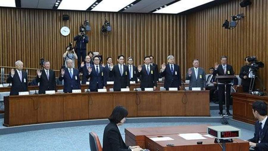 Парламент Южной Кореи объявил импичмент президенту Пак Кын Хе